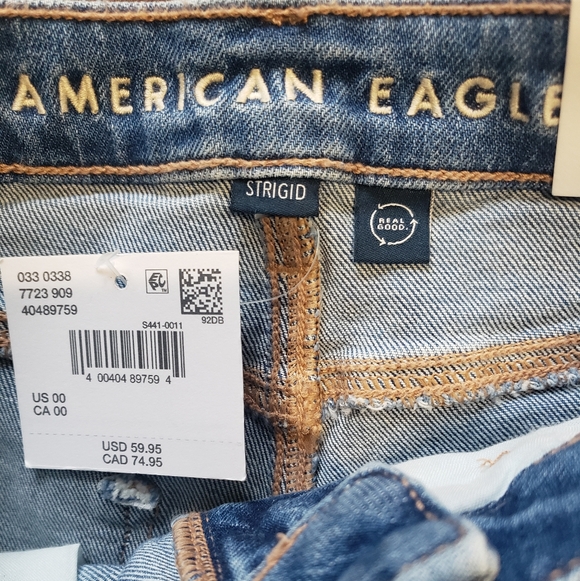 American Eagle Outfitters Blue Distressed Jean Shorts. Size 00, 24W. NWT - Picture 4 of 4